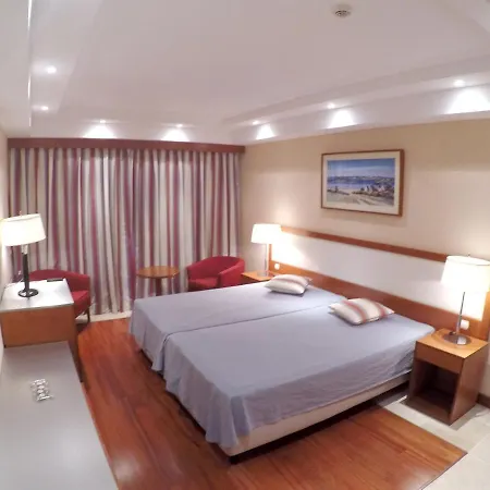 Apartment With One Bedroom In Estombar With Wonderful City View Shared Pool Enclosed Garden 4 Km From The Beach 아파트 *